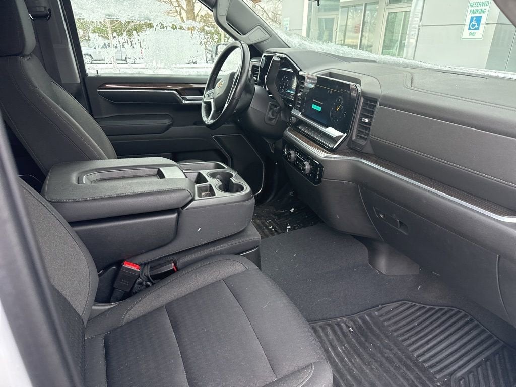 2022 Chevrolet Silverado 1500 LT (2FL)