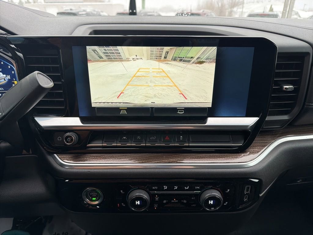 2022 Chevrolet Silverado 1500 LT (2FL)