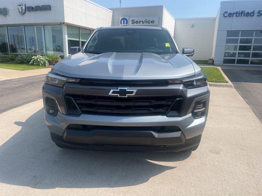 2025 Chevrolet Colorado WT/LT