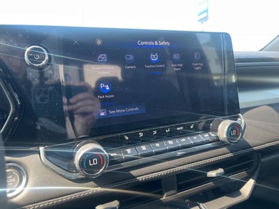 2025 Chevrolet Colorado WT/LT