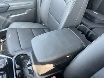 2025 Chevrolet Colorado WT/LT