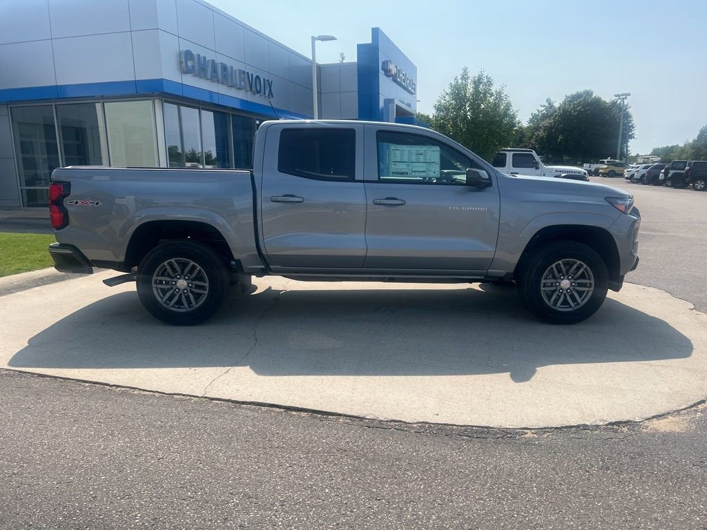2025 Chevrolet Colorado WT/LT