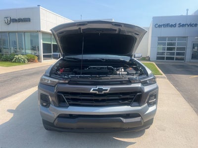2025 Chevrolet Colorado WT/LT