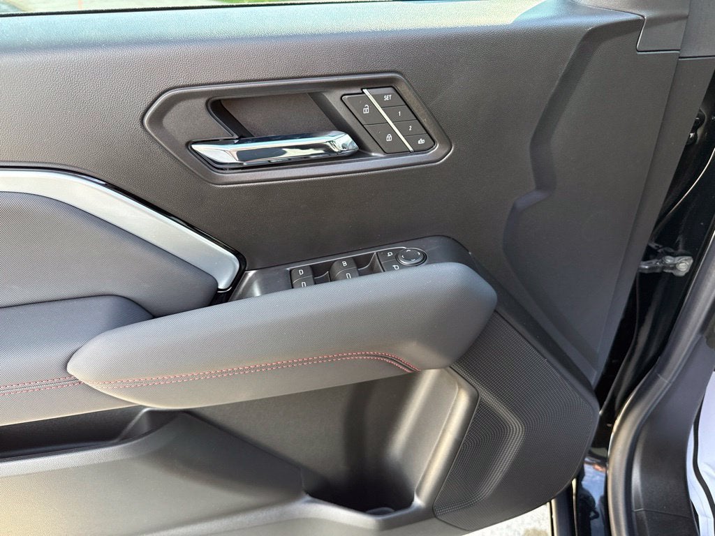 2026 Chevrolet Colorado Z71 - Photo 10