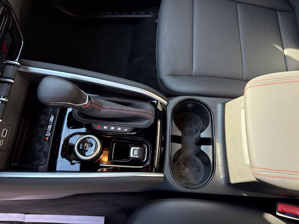 2026 Chevrolet Colorado Z71 - Photo 16