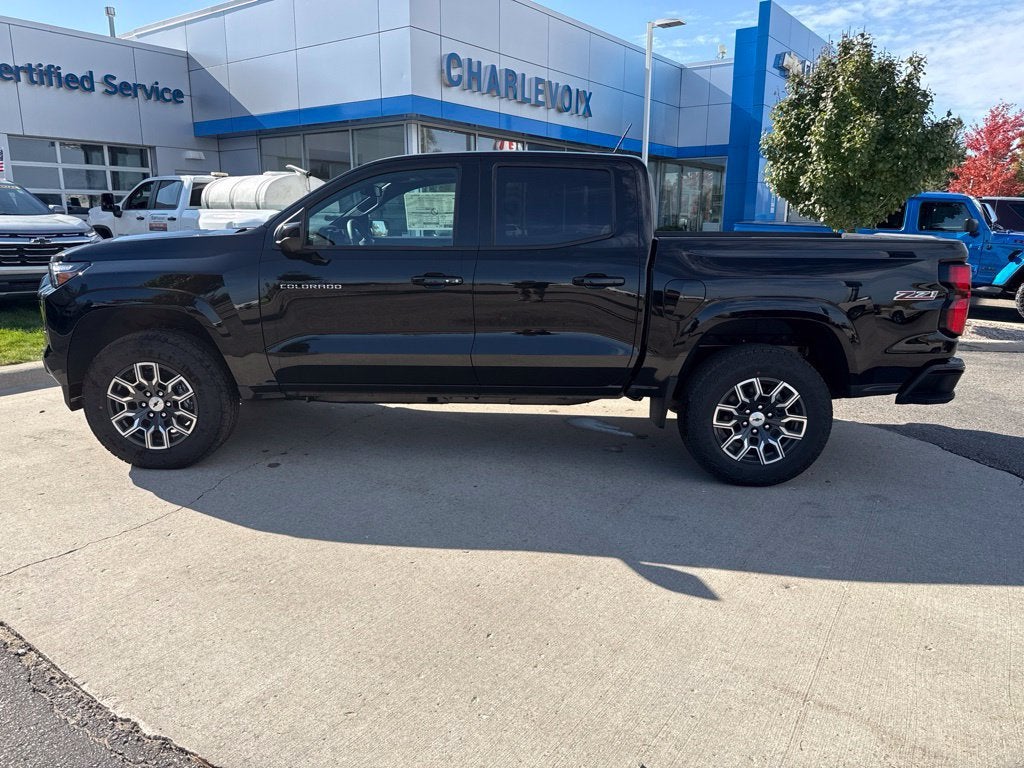 2026 Chevrolet Colorado Z71 - Photo 8