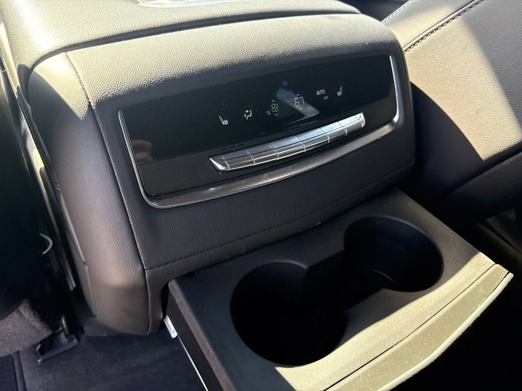 2024 Cadillac Escalade ESV Sport