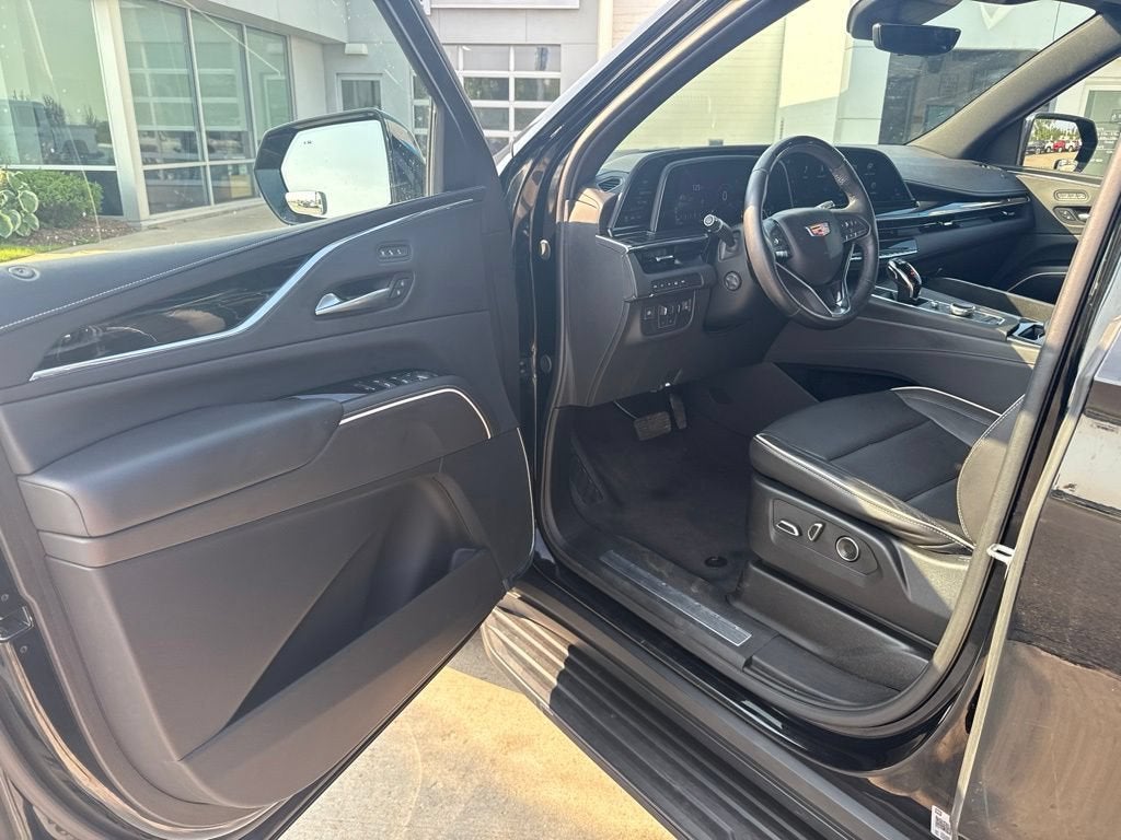 2024 Cadillac Escalade ESV Sport