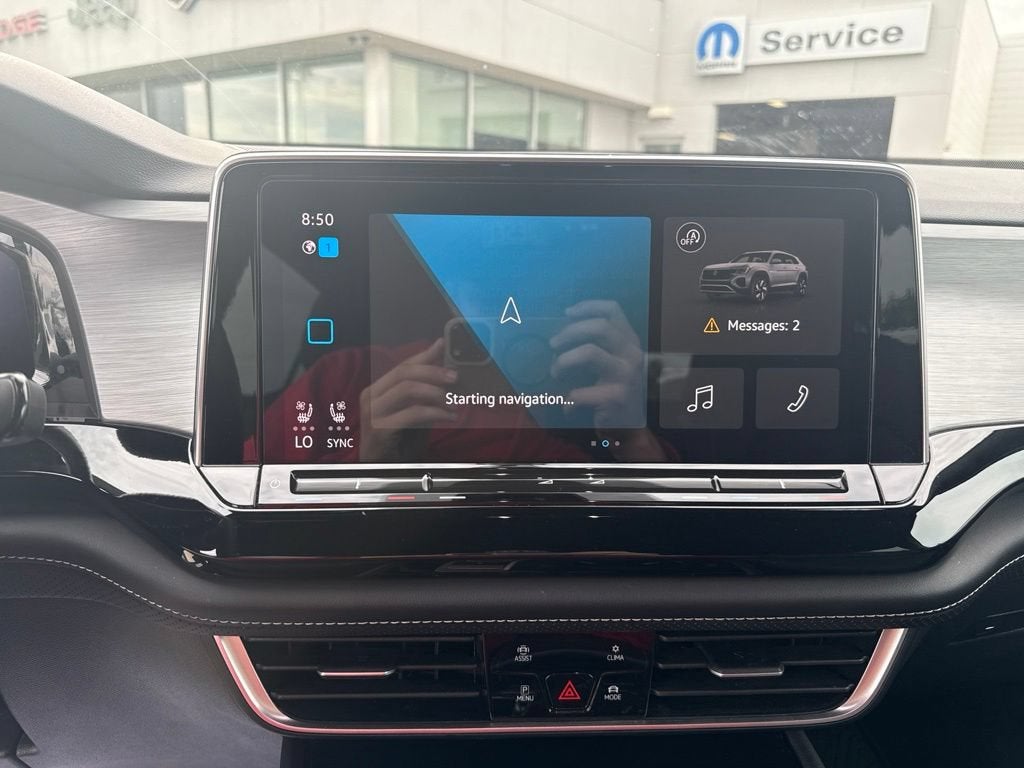 2024 Volkswagen Atlas Cross Sport 2.0T SE w/Technology