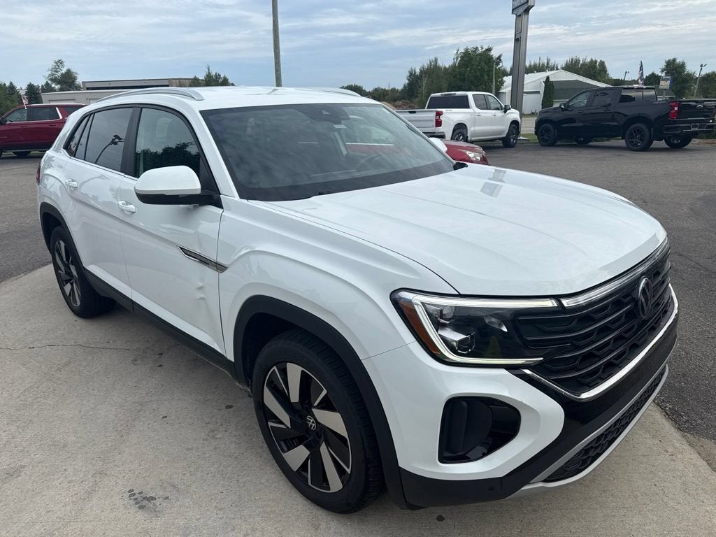 2024 Volkswagen Atlas Cross Sport 2.0T SE w/Technology