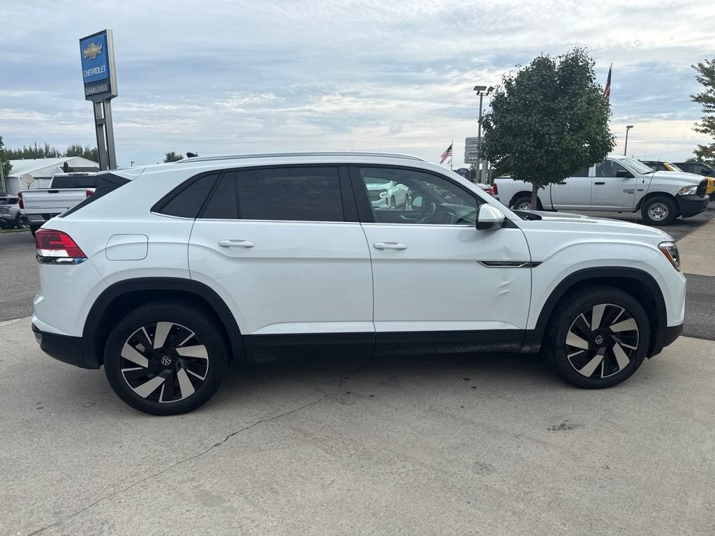 2024 Volkswagen Atlas Cross Sport 2.0T SE w/Technology