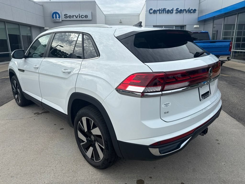 2024 Volkswagen Atlas Cross Sport 2.0T SE w/Technology