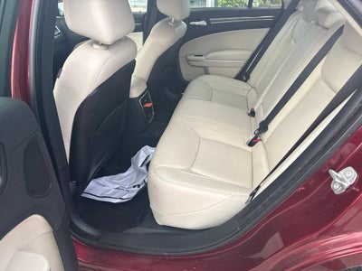 2017 Chrysler 300 Limited