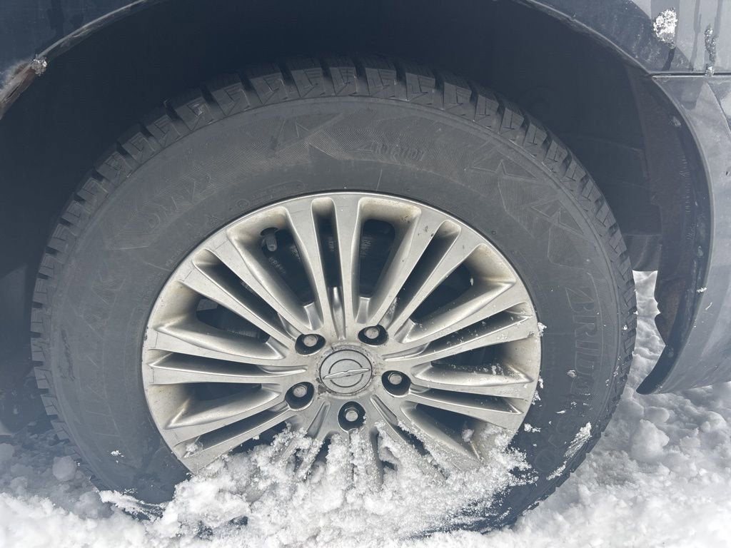 2013 Chrysler Town & Country Touring-L