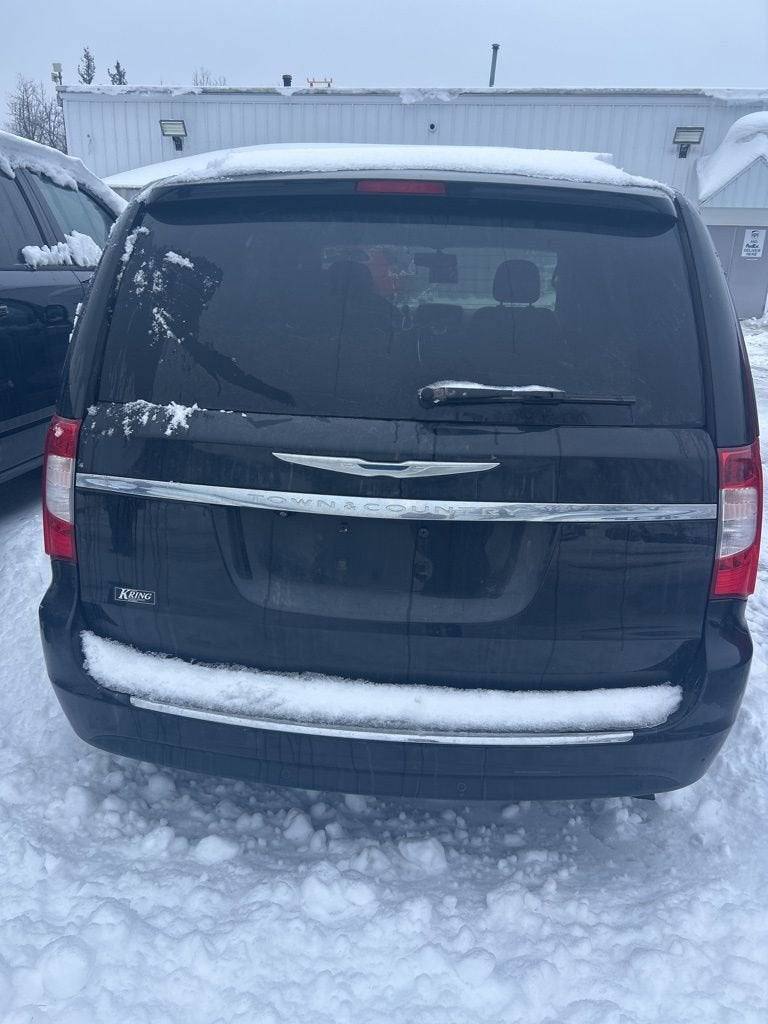 2013 Chrysler Town & Country Touring-L