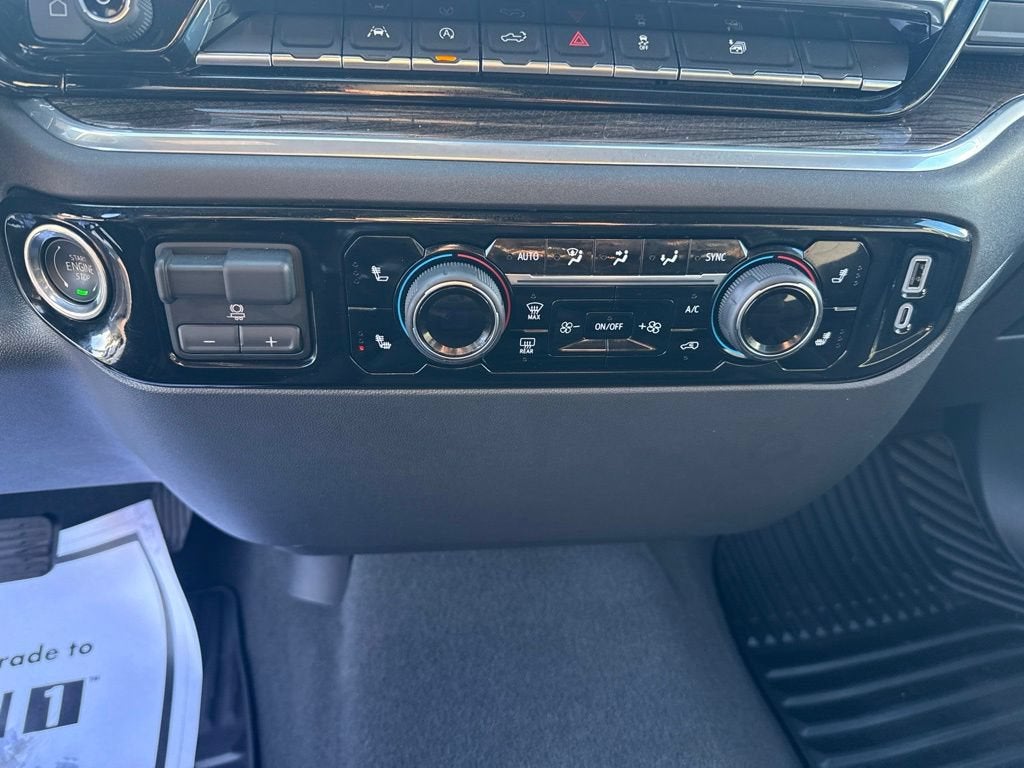 2025 Chevrolet Silverado 1500 LT (2FL)