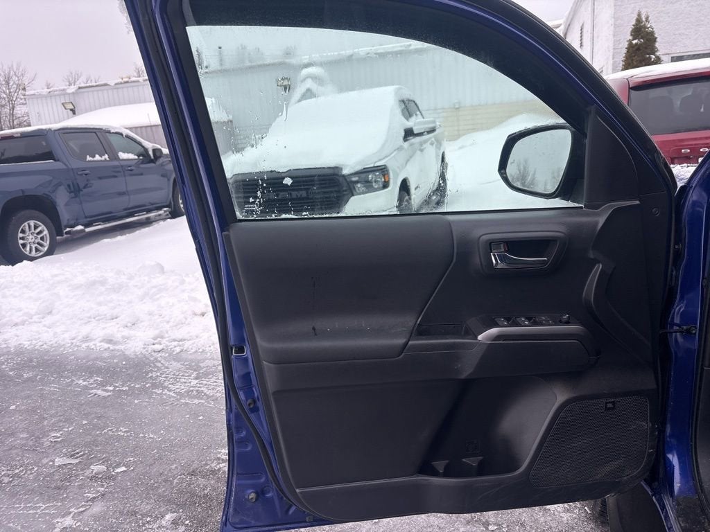 2023 Toyota Tacoma 4WD SR5