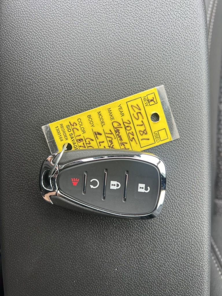 2025 Chevrolet Trax LT