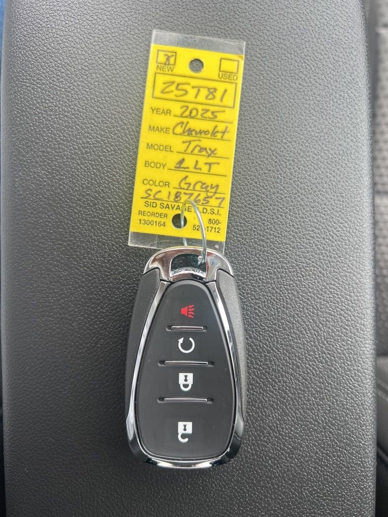 2025 Chevrolet Trax LT